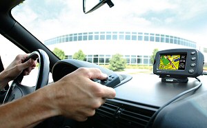 StreetPilot 2610 mit Fernbedienung - anklicken, um dieses Bild noch gr��er zu sehen... (660 KB) zu sehen